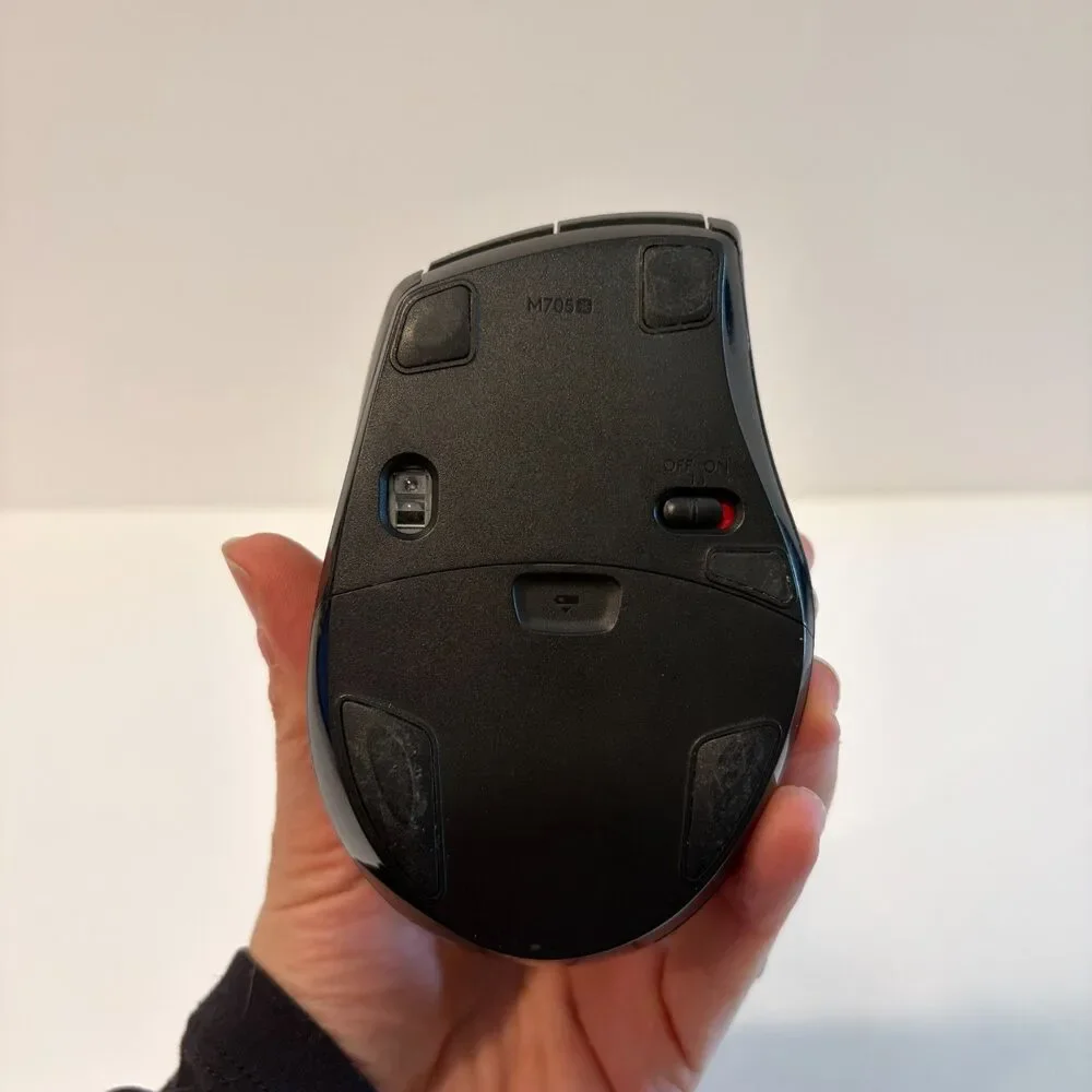 LOGITECH M705 Marathon Wireless Laser Ergonomic Mouse Unifiying USB Receiver